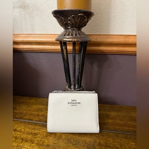 Coach Pebbled Leather Bifold Wallet - Picture 2 of 10